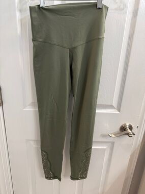 aerie Olive Green High-Waist Leggings with Scalloped Laser-Cut Hem